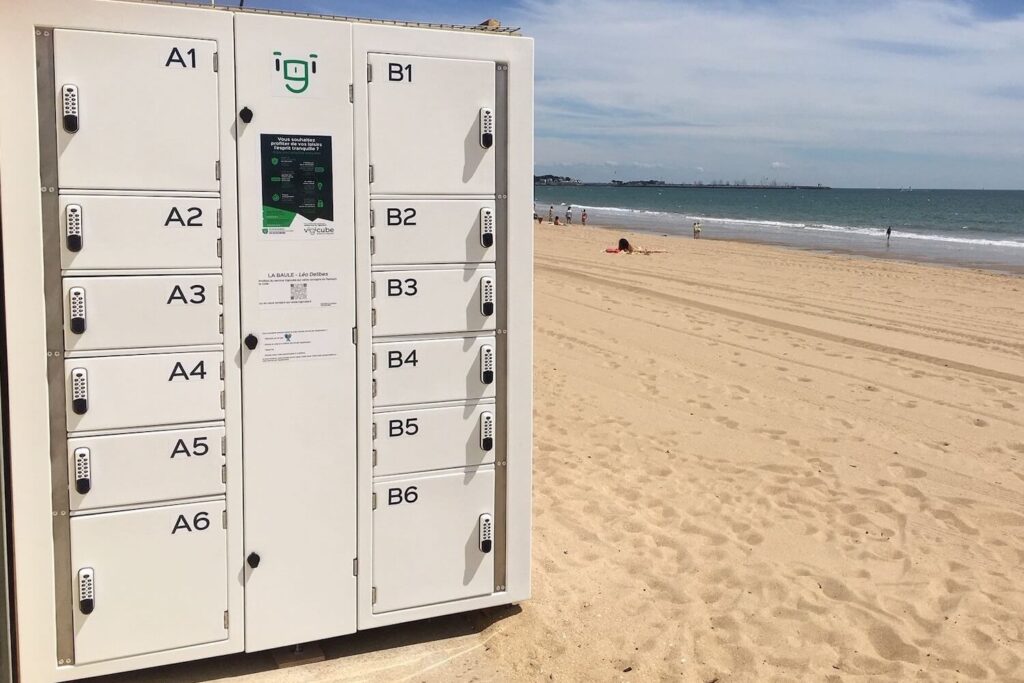 Smaer Lockers with digital combination locks installed on La Baule beach