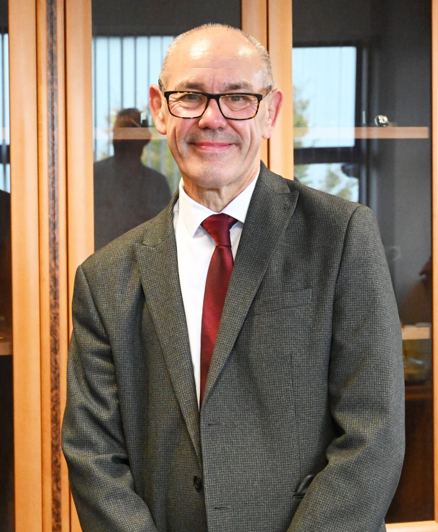 Retirement of Les Pimm Lowe & Fletcher UK